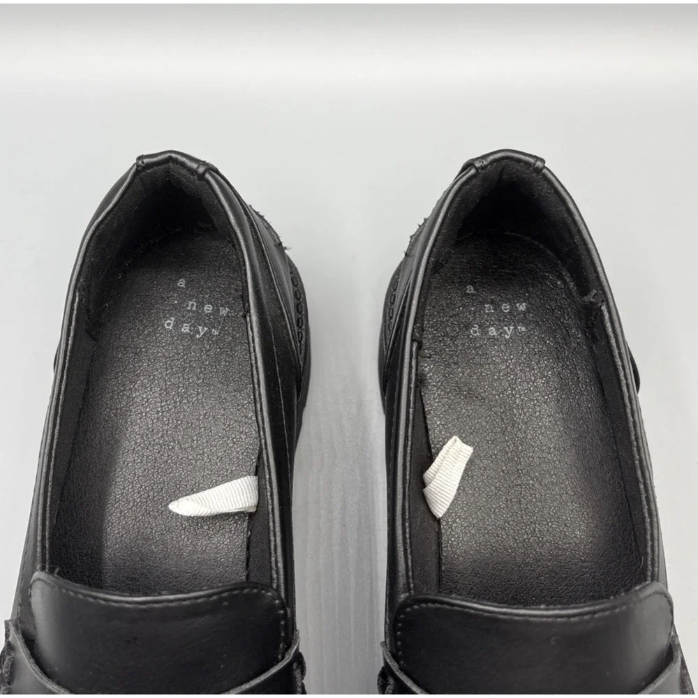 A New Day Chunky Penny Loafers Size 9.5 Black Faux Vegan Leather Dark Academia